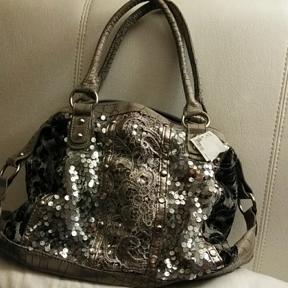 Hand Bag - Picture 2 of 3